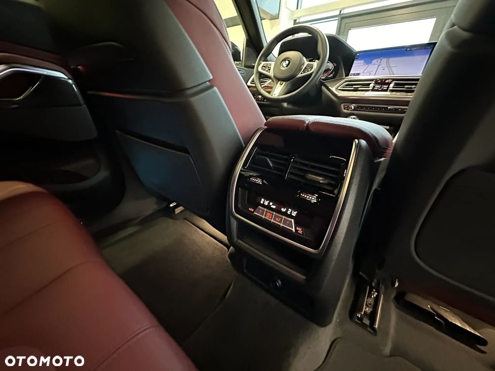 BMW X6 xDrive40i - 13