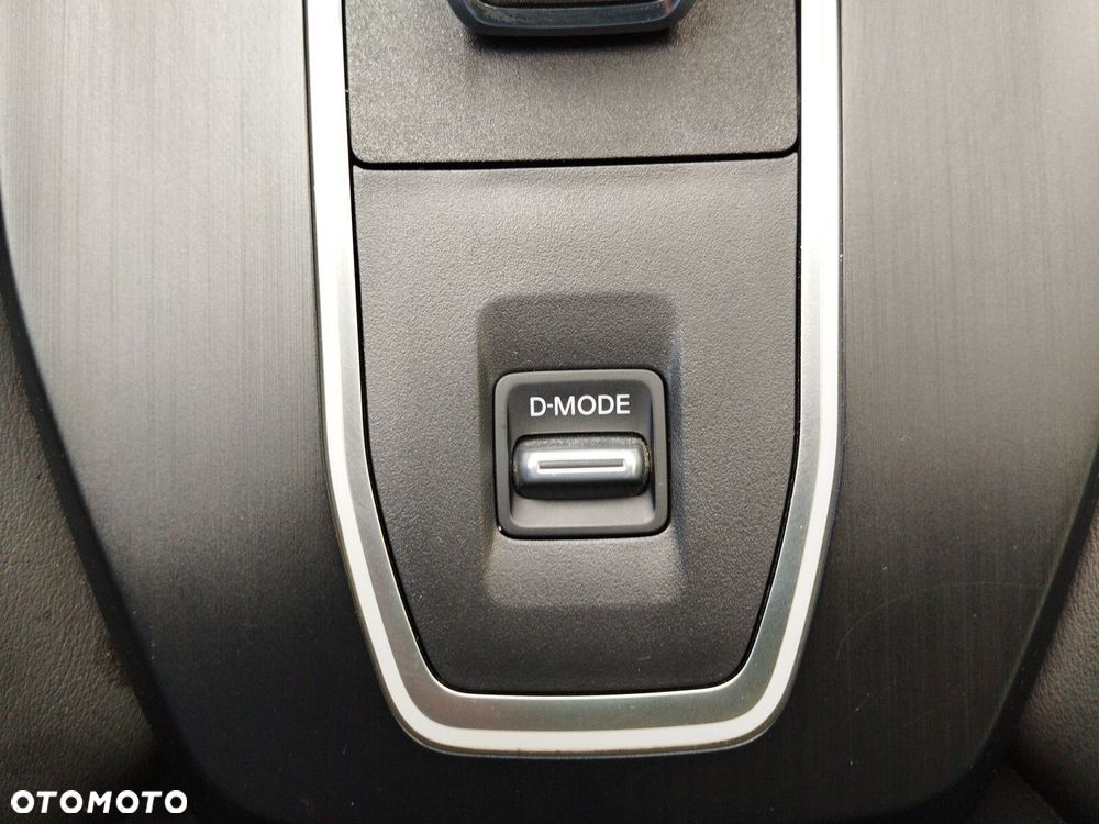 Nissan Qashqai 1.3 DIG-T MHEV N-Connecta Xtronic - 25