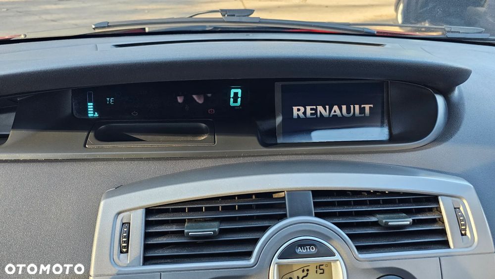 Renault Scenic 1.6 16V Emotion - 10