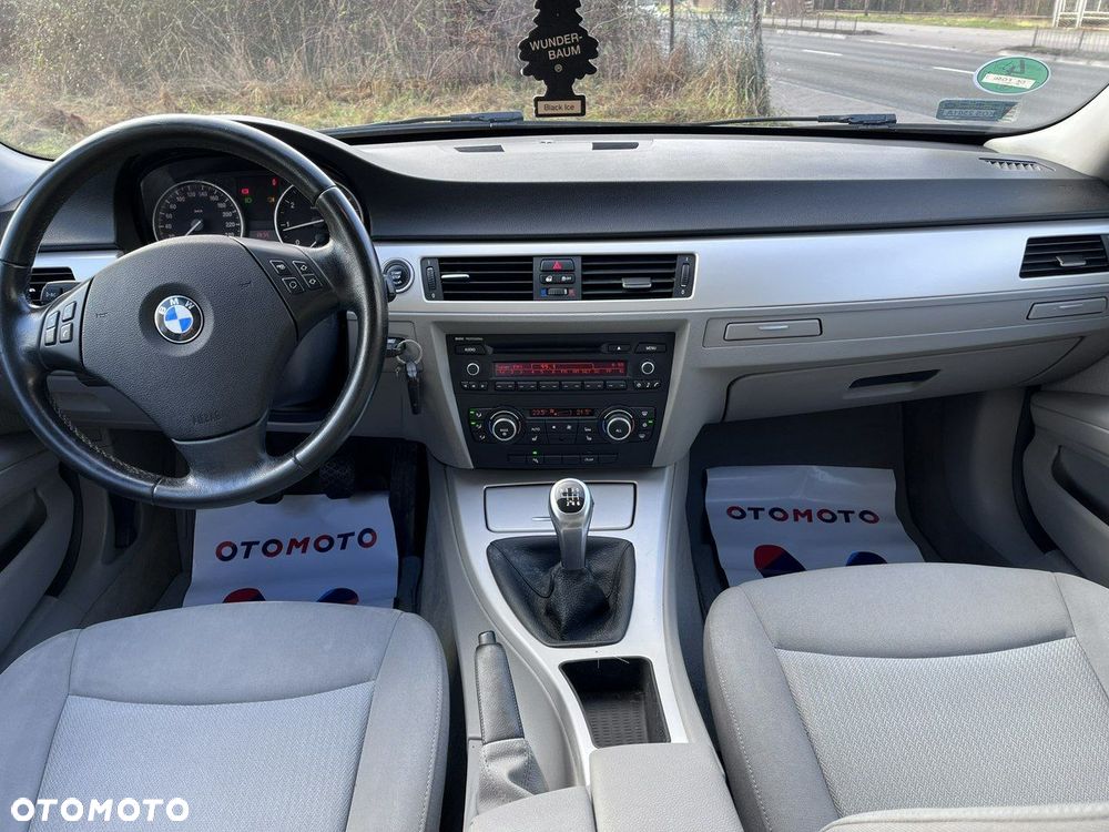 BMW Seria 3 - 11