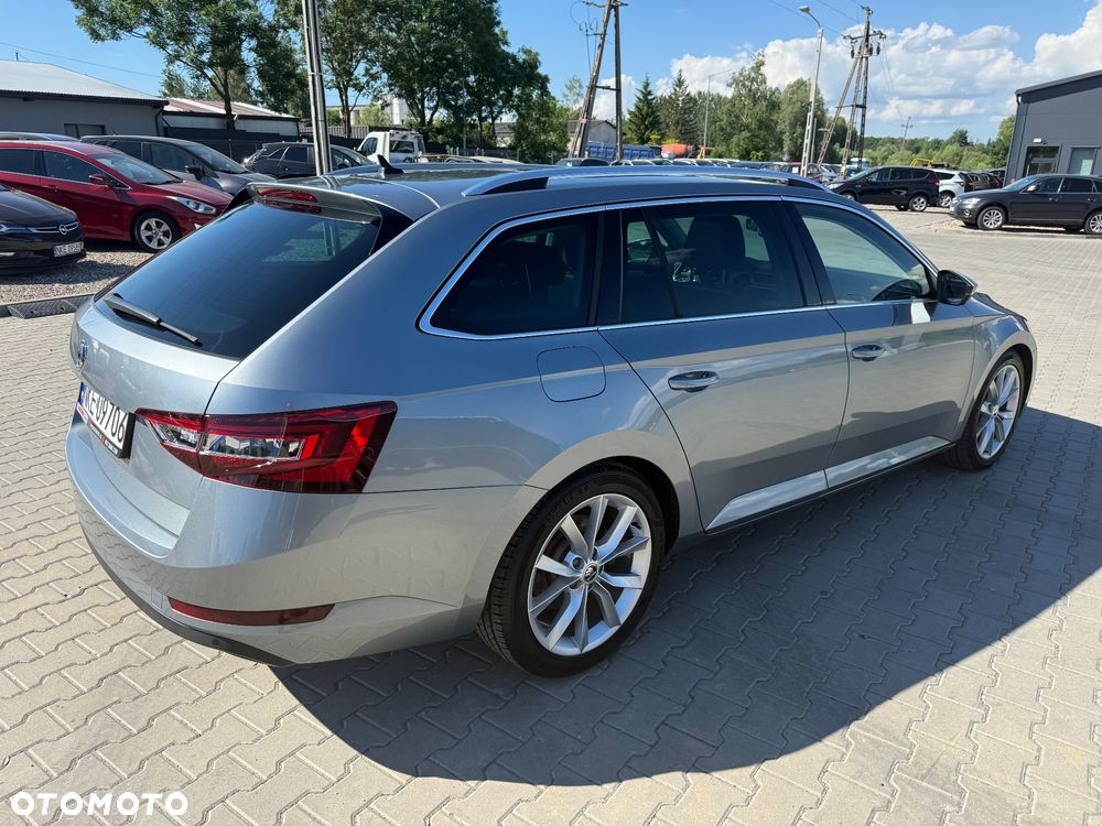 Skoda Superb 2.0 TDI DSG Style - 12