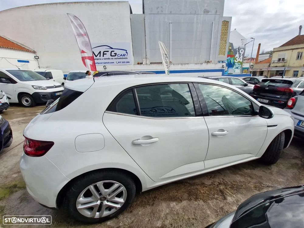 Renault Mégane - 8