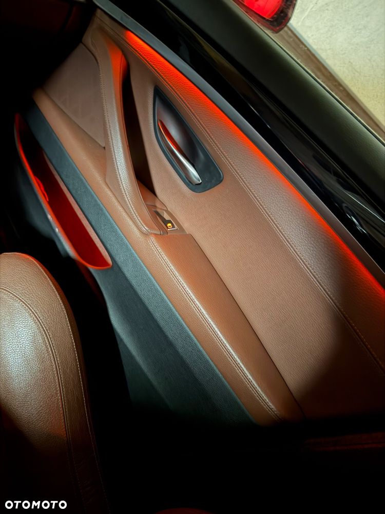 BMW Seria 5 520d - 13