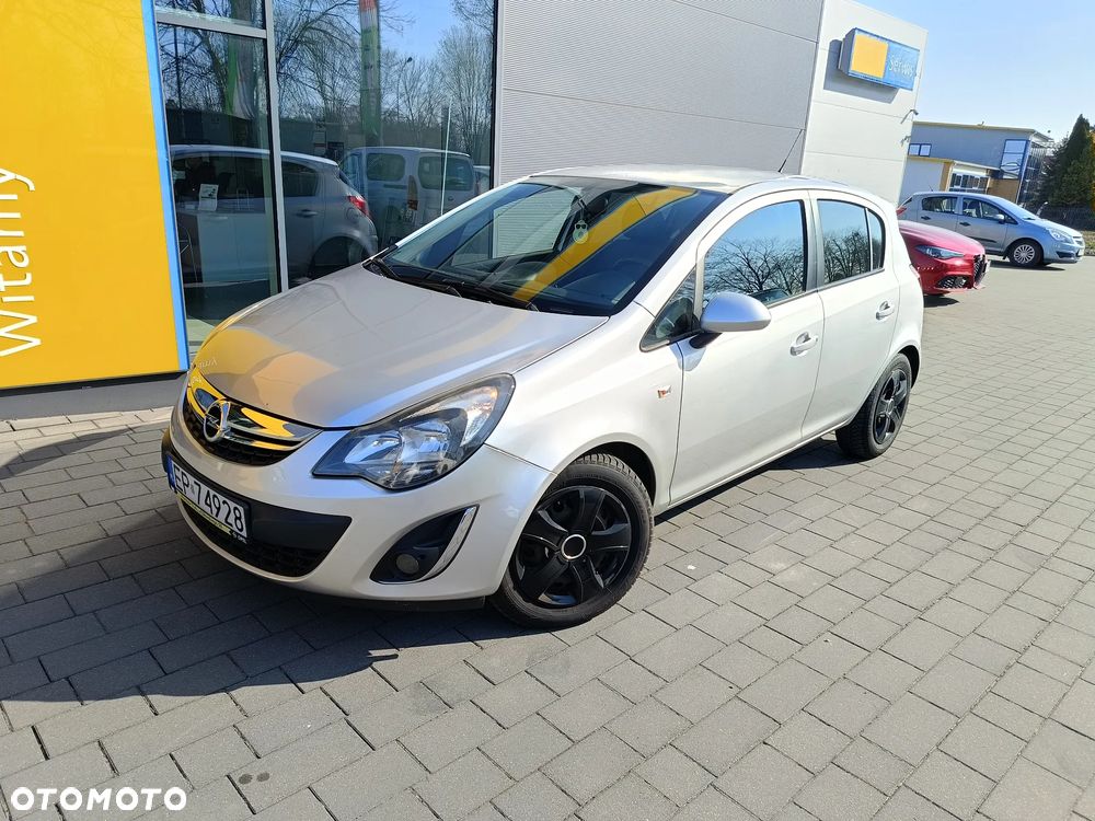 Opel Corsa 1.4 16V Cosmo - 2