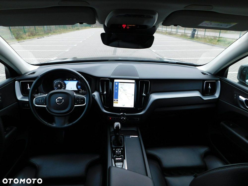 Volvo XC 60 D3 Momentum Pro - 7