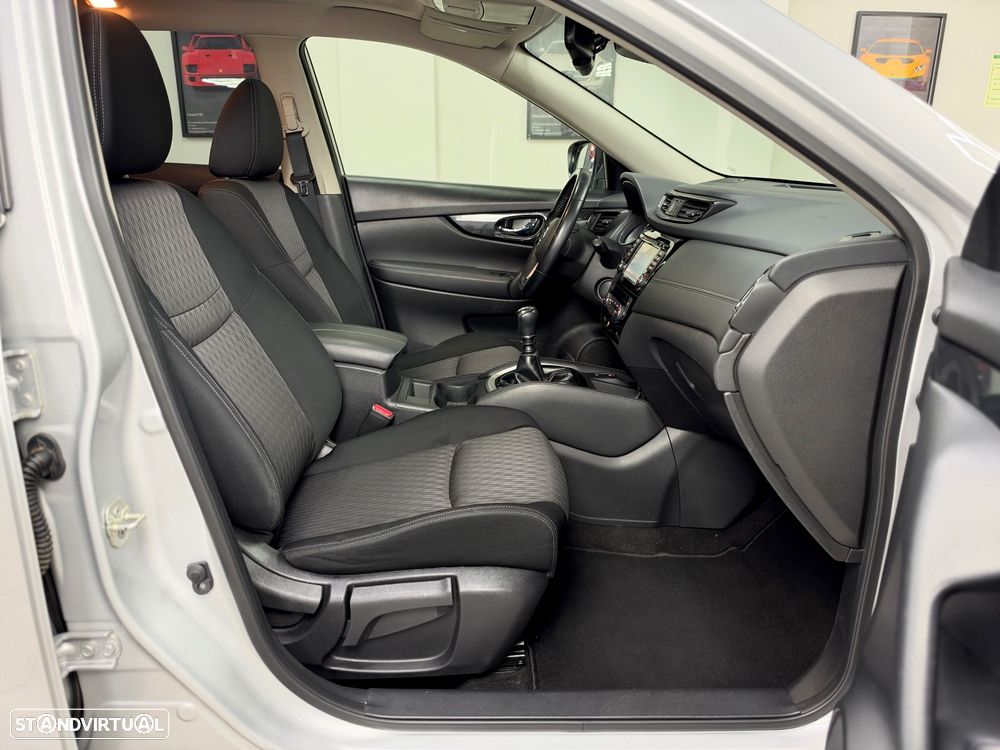 Nissan X-Trail 1.6 dCi N-Connecta - 25
