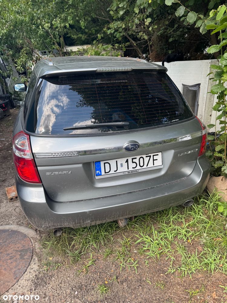 Subaru Legacy - 12