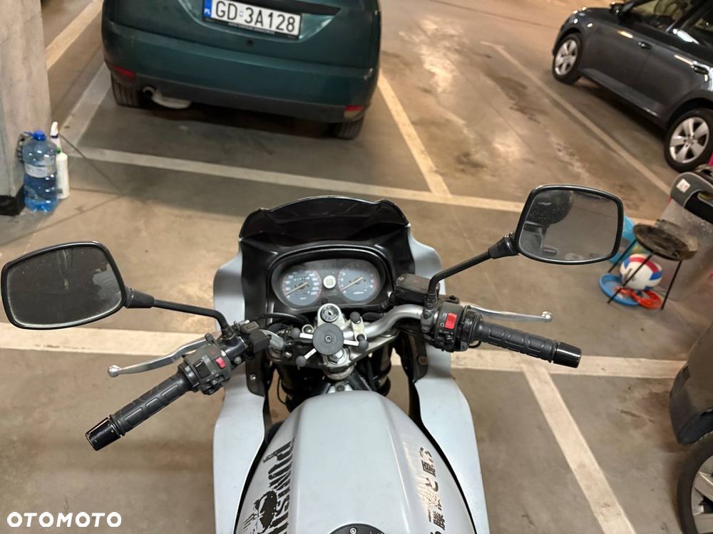 Yamaha XJ - 7