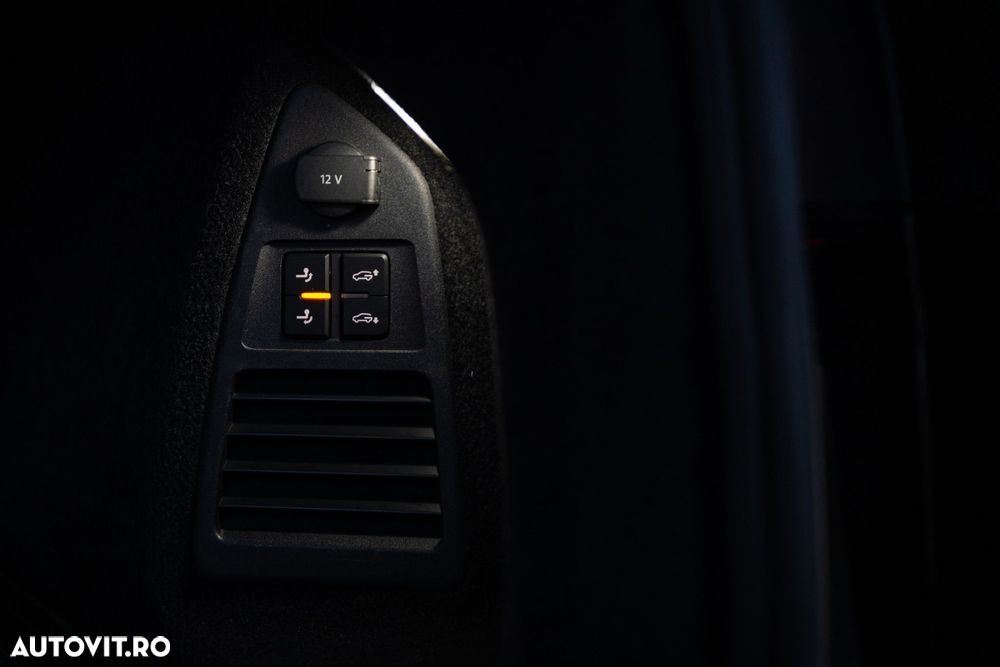 Volkswagen Touareg - 19