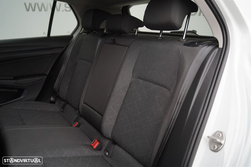 VW Golf 1.0 TSI Sportline - 12