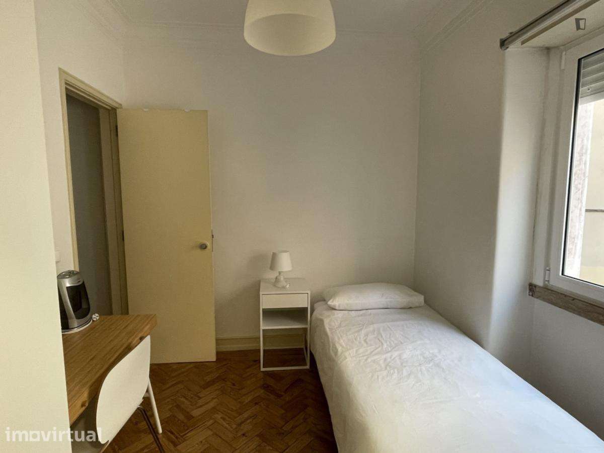 Quarto - localizado em Santa Apolónia Lisbon - Grande imagem: 3/7
