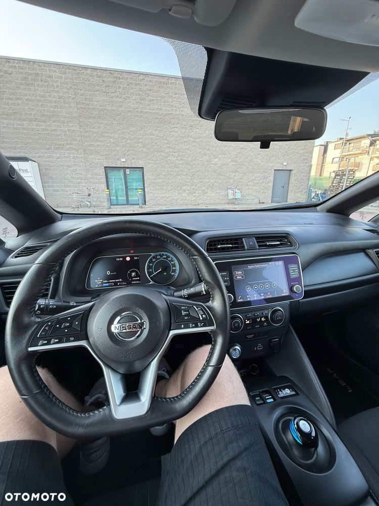 Nissan Leaf 40kWh Acenta - 9