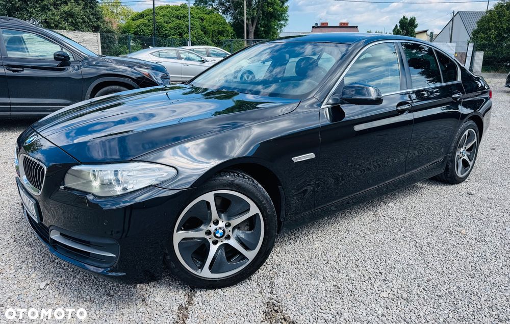 BMW Seria 5 530d xDrive Sport-Aut Modern Line - 2