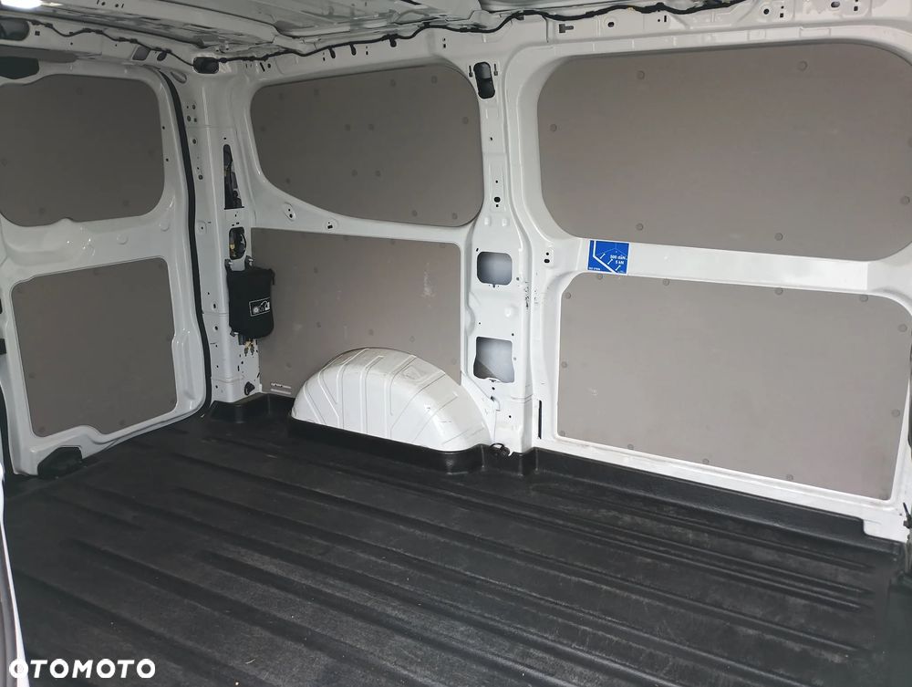 Ford TRANSIT Custom 2.0 - 8