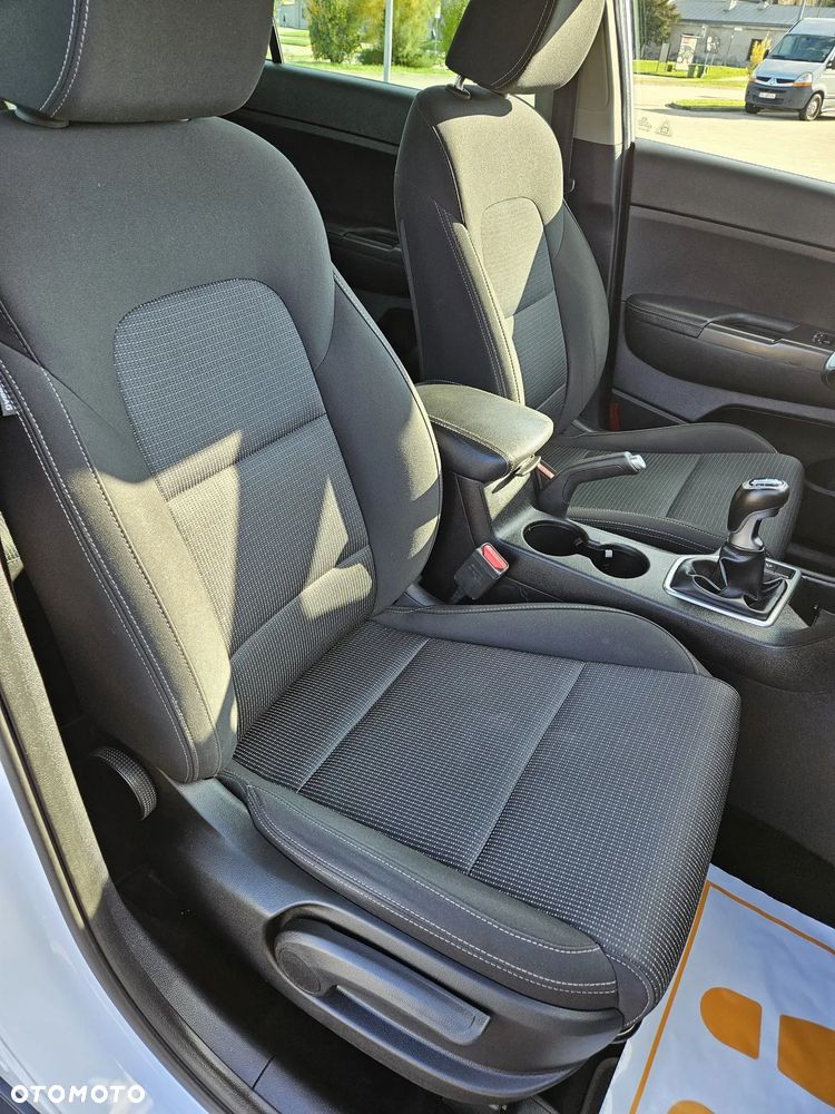 Kia Sportage 1.6 GDI Business Line L 2WD - 19