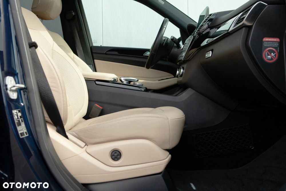 Mercedes-Benz GLE 350 d 4-Matic - 28