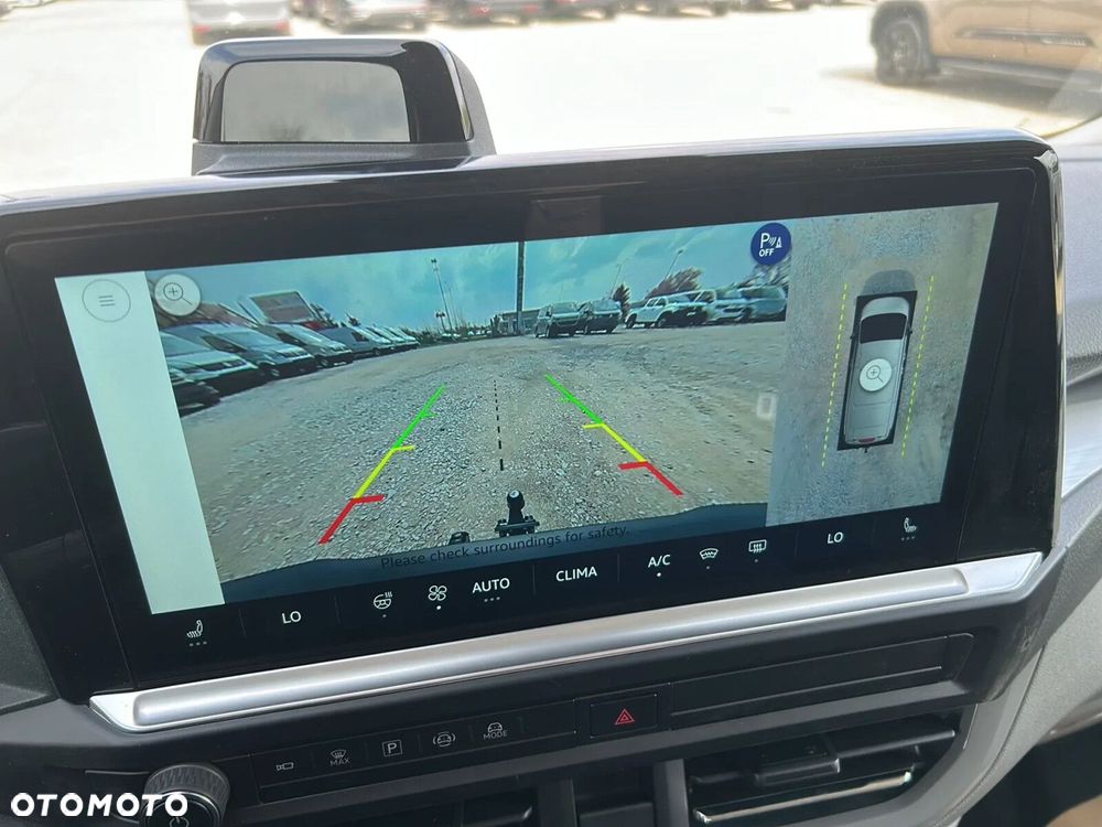 Volkswagen Caravelle - 29