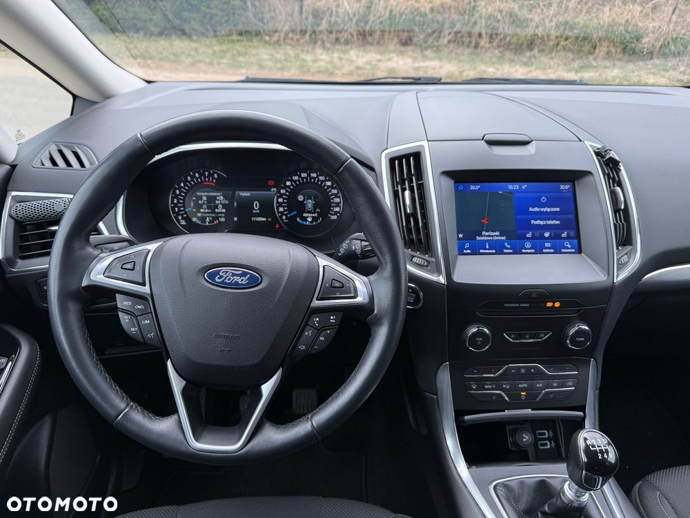 Ford S-Max 1.5 Eco Boost Start-Stopp TITANIUM - 4