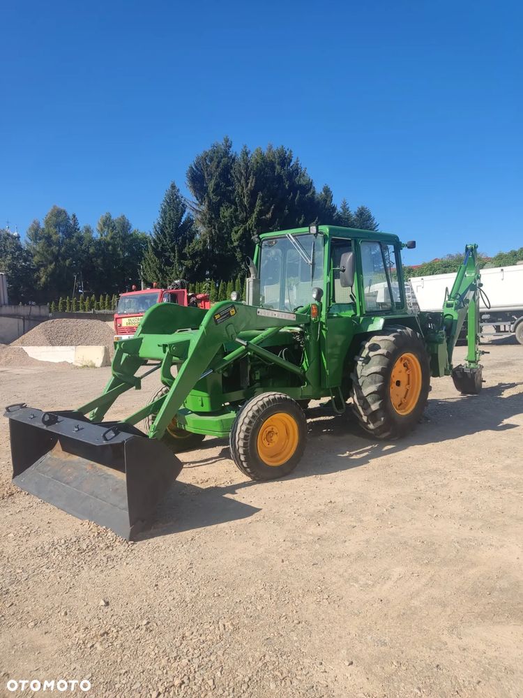 koparko ładowarka John Deere