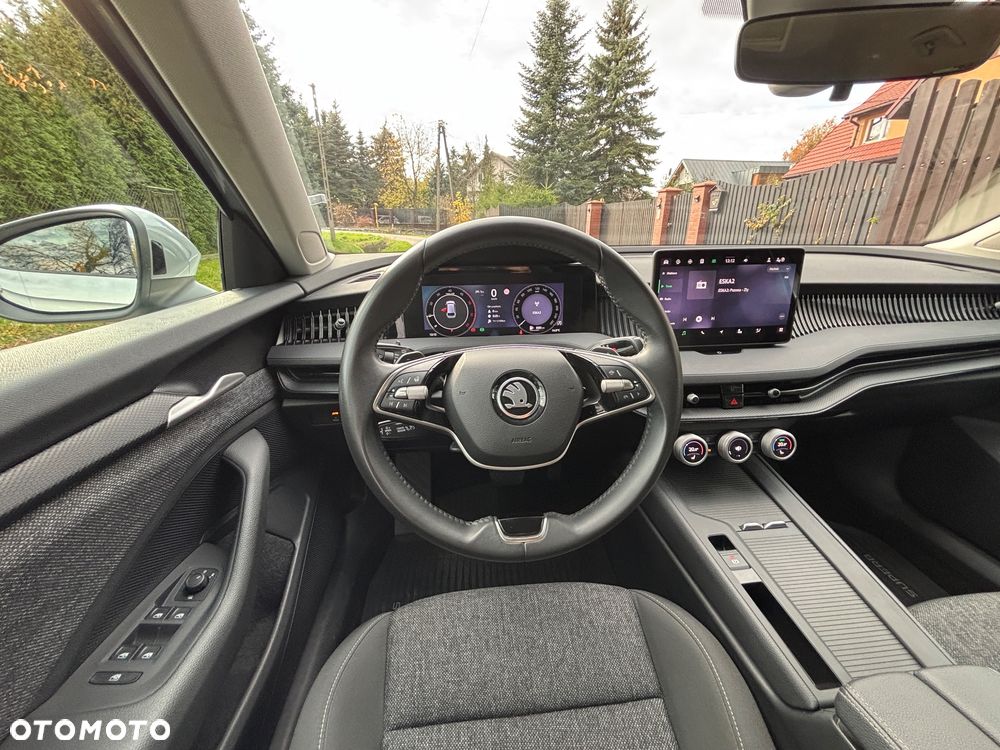 Skoda Superb 2.0 TDI SCR Essence DSG - 13