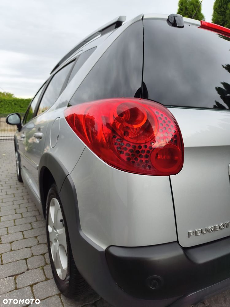 Peugeot 207 1.6 VTi Outdoor - 10