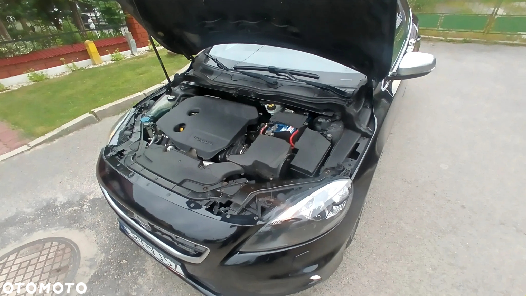 Volvo V40 D2 R-Design - 34