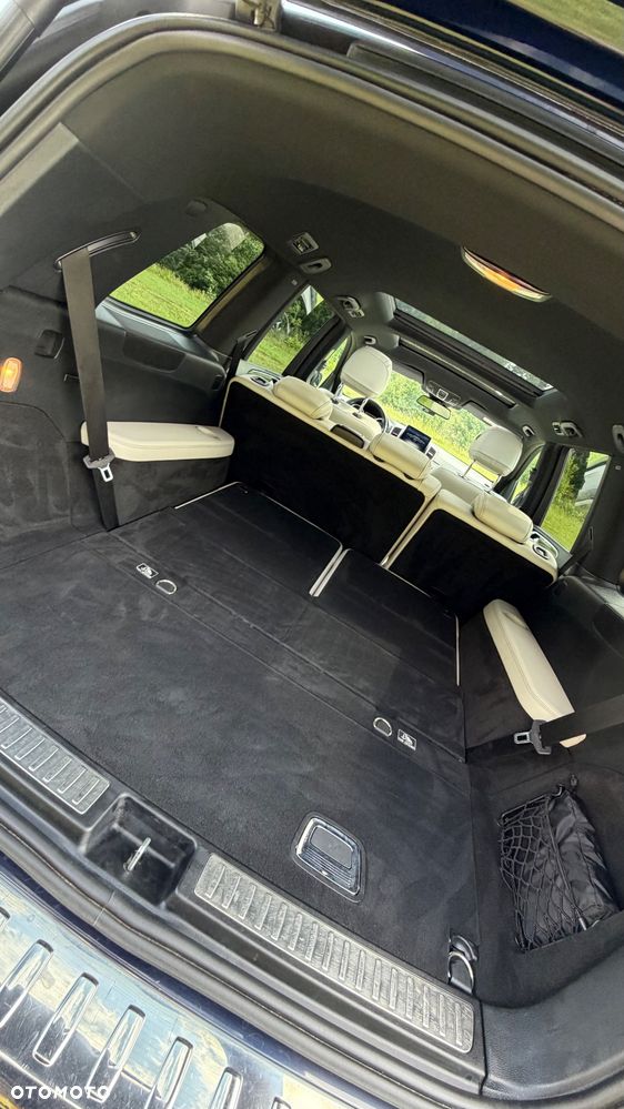 Mercedes-Benz GLS - 22
