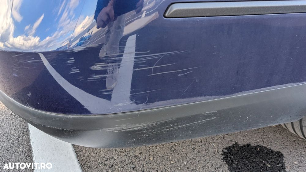 Volkswagen Passat 1.9 TDI Comfortline - 6