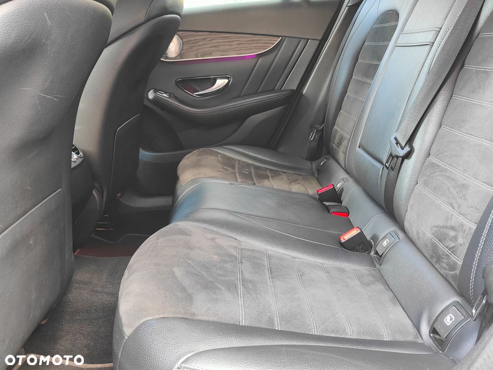 Mercedes-Benz GLC 220 d 4-Matic - 29