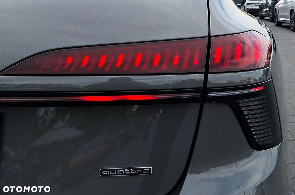Audi A6 Avant e-Hybrid 220 kW Quattro S tronic - 37