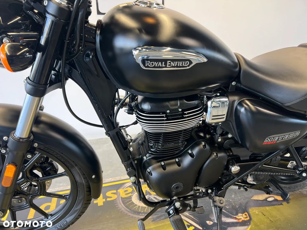 Royal Enfield Meteor - 11