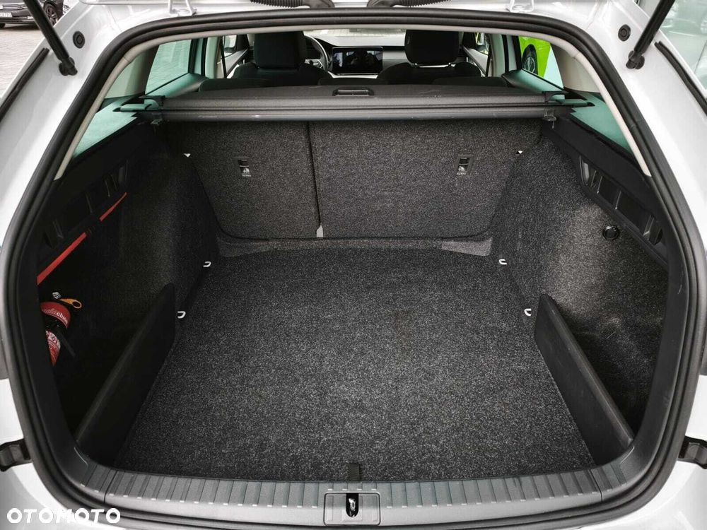 Skoda Octavia 2.0 TDI Edition 130 Essence DSG - 11