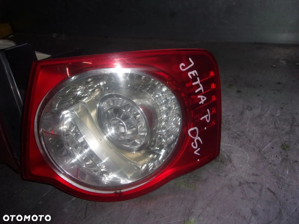 LAMPA TYŁ LEWA PRAWA VOLKSWAGEN JETTA - 3