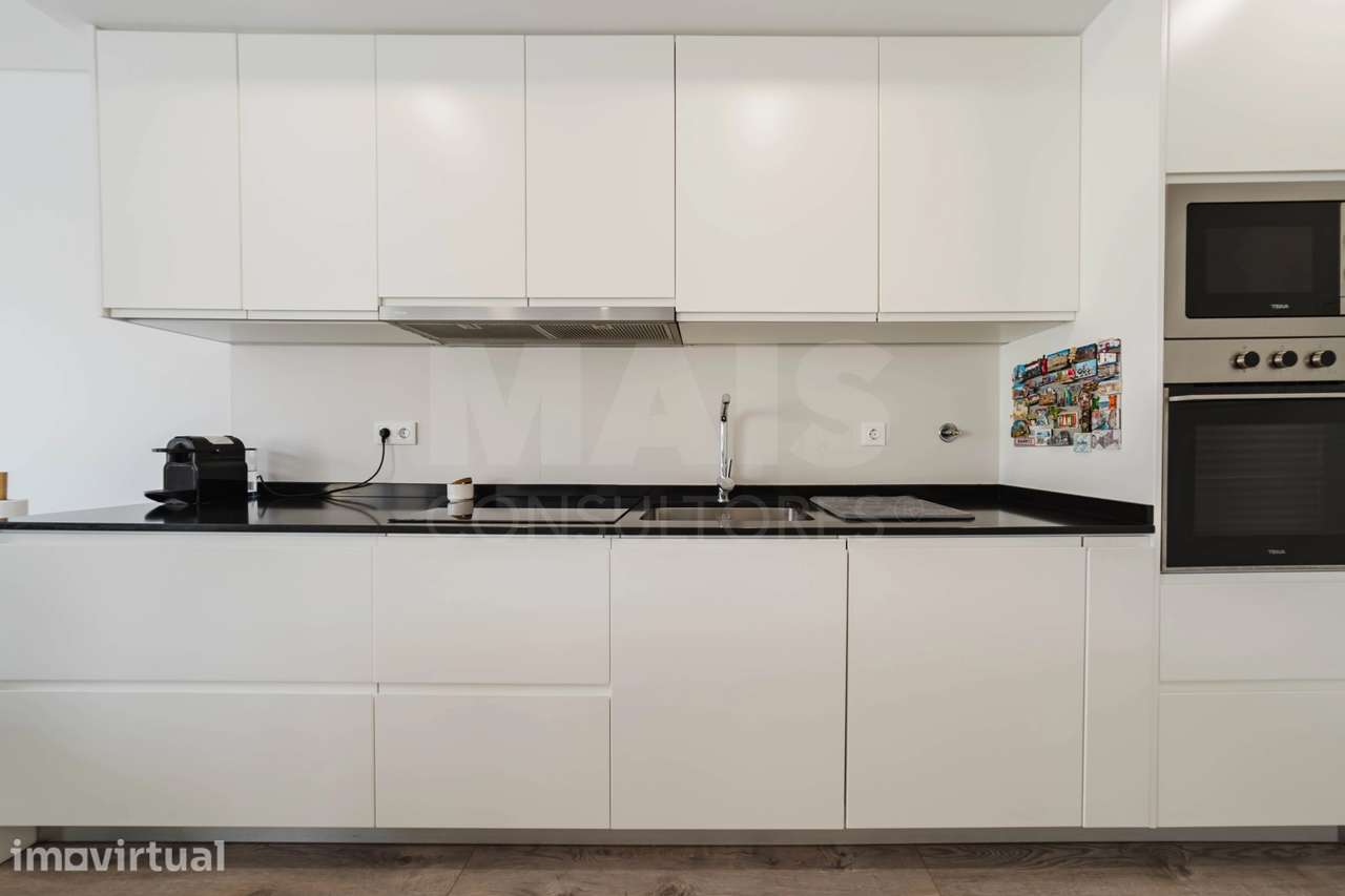 Apartamento T2 |Semi-novo | Varanda | Garagem Box |Atouguia da Bale... - Grande imagem: 5/22