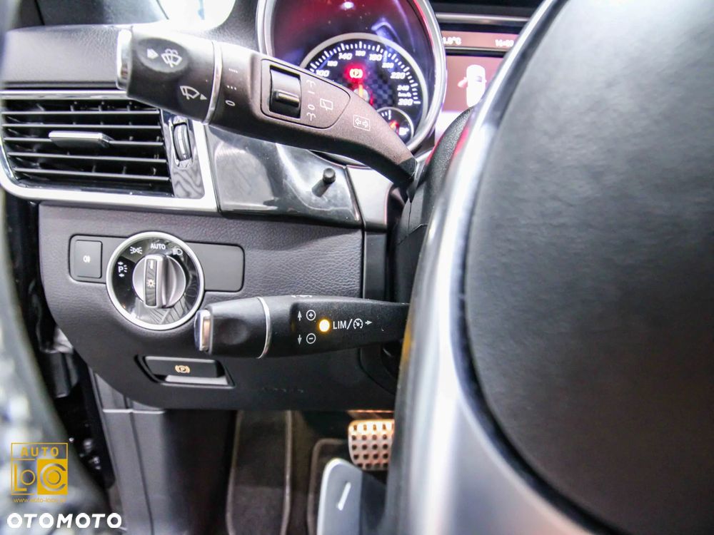 Mercedes-Benz GLE 250 d 4-Matic - 28