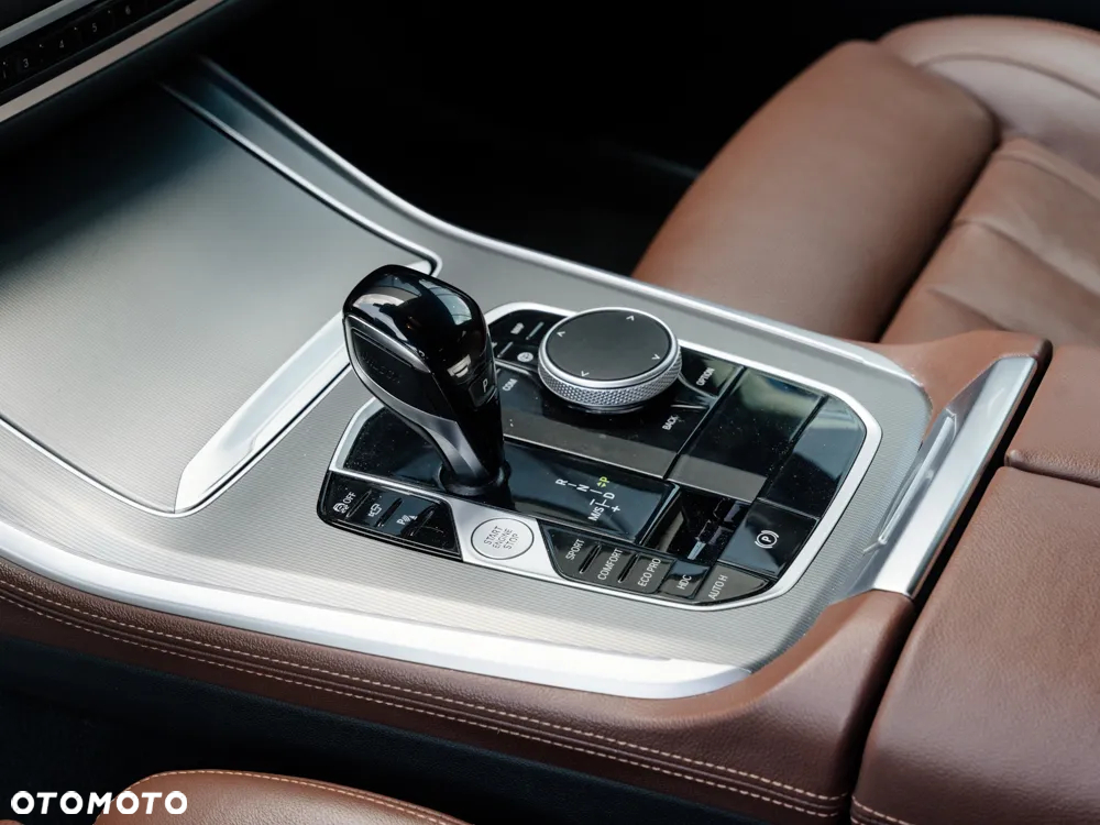 BMW X5 xDrive40d - 9