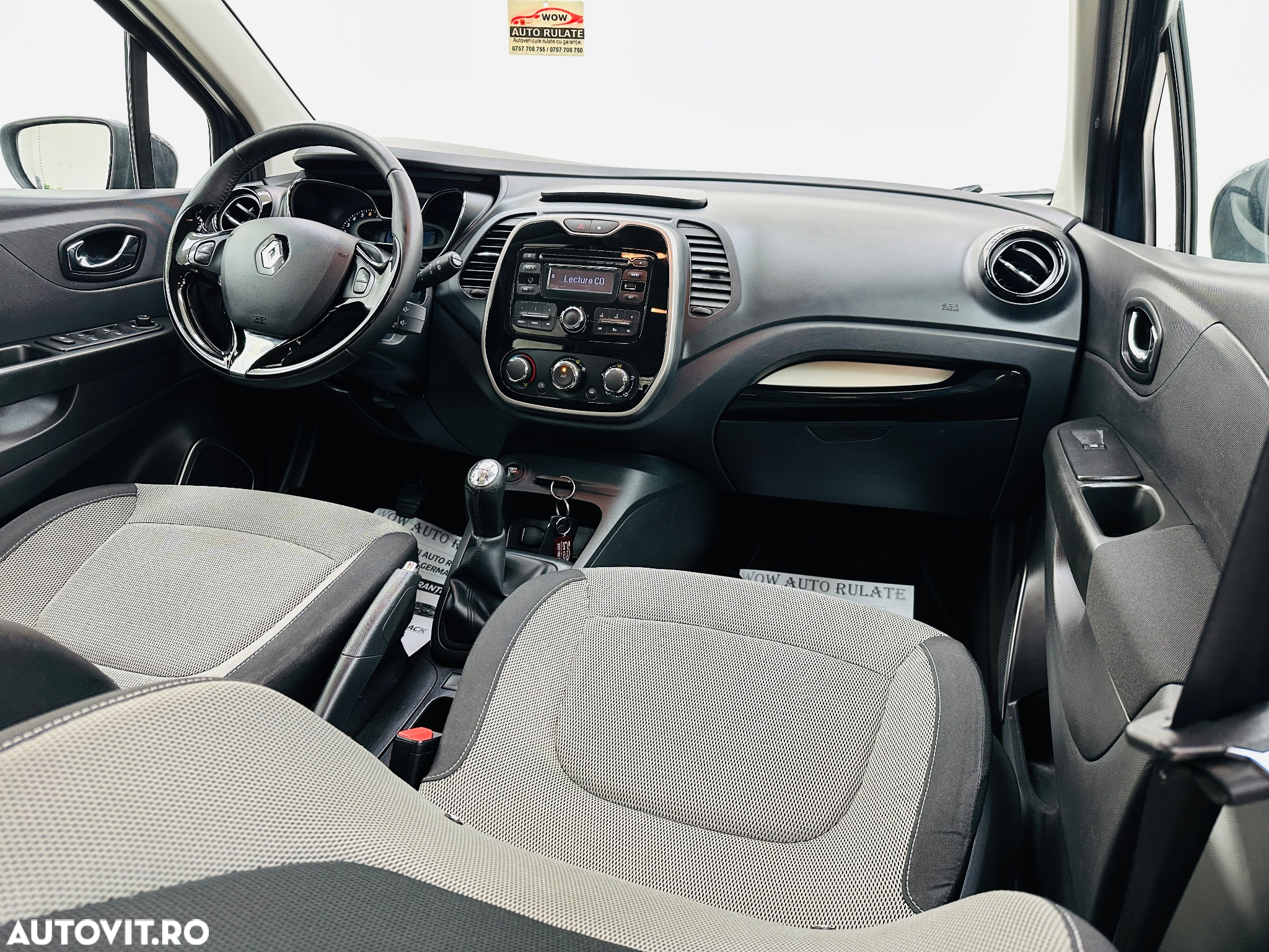 Renault Captur - 23