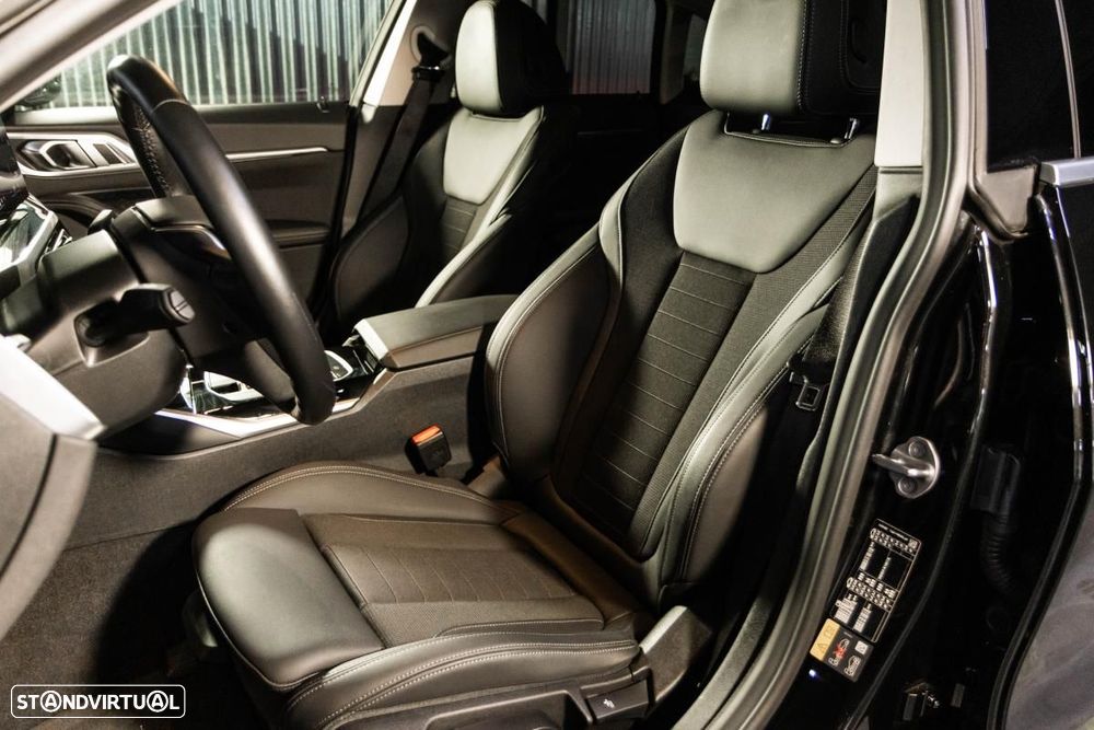 BMW i4 eDrive40 - 43