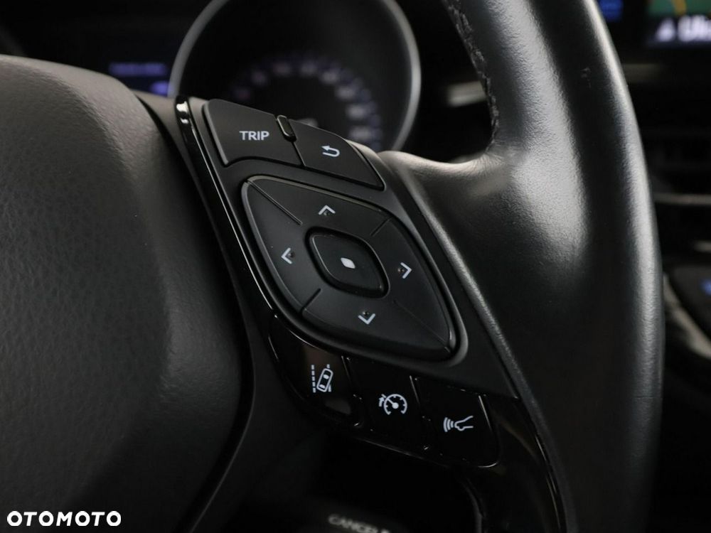 Toyota C-HR Flow - 29