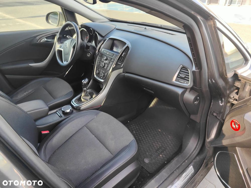Opel Astra 1.4 T Cosmo - 8