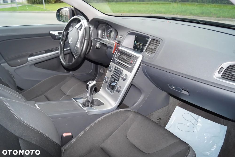 Volvo V60 D4 Summum - 6