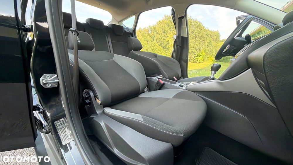 Ford Focus 1.6 TDCi DPF Trend - 21