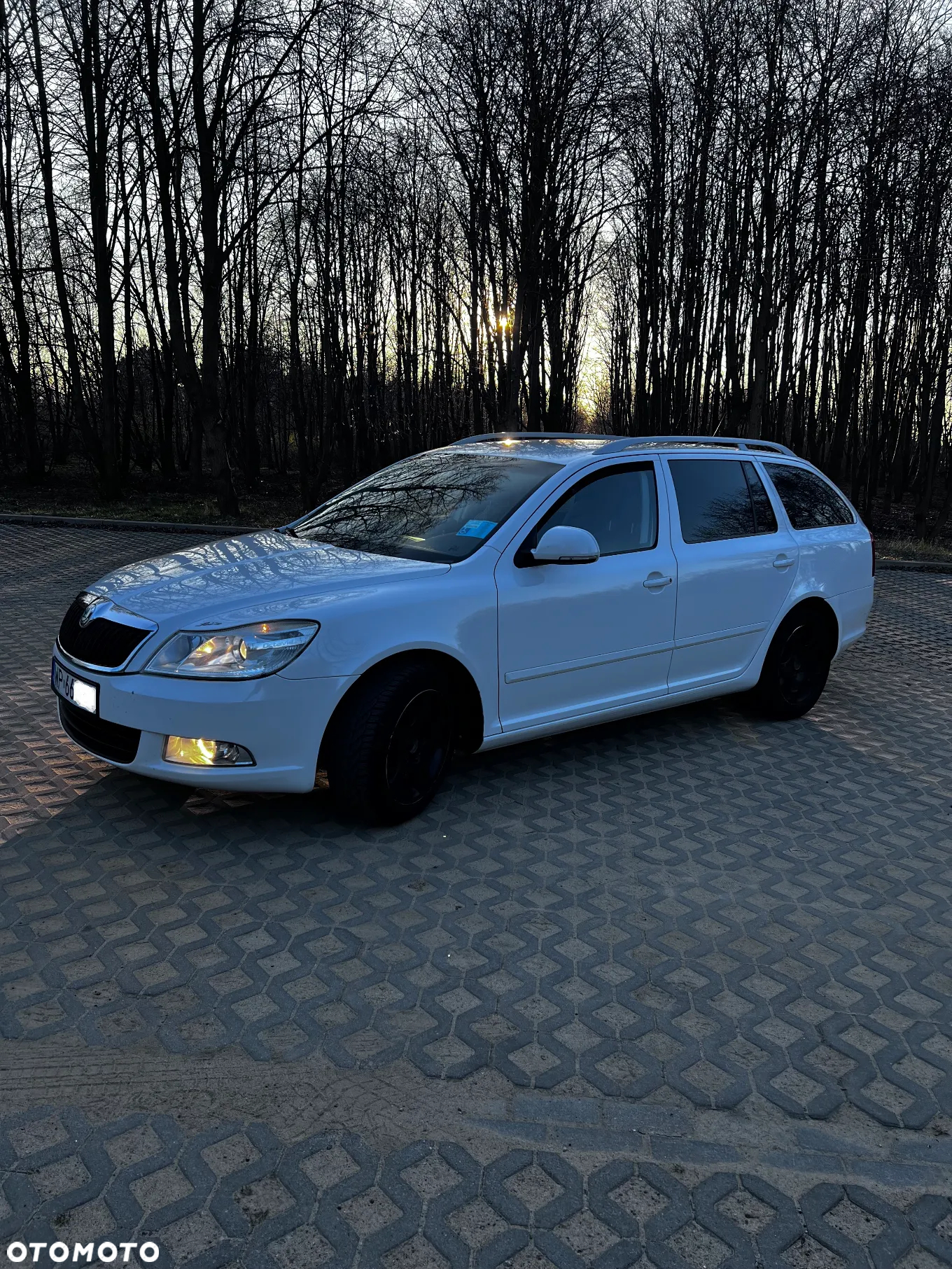 Skoda Octavia 2.0 TDI DPF DSG Elegance - 2