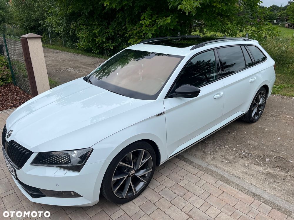 Skoda Superb 2.0 TDI 4x4 DSG Sportline - 8