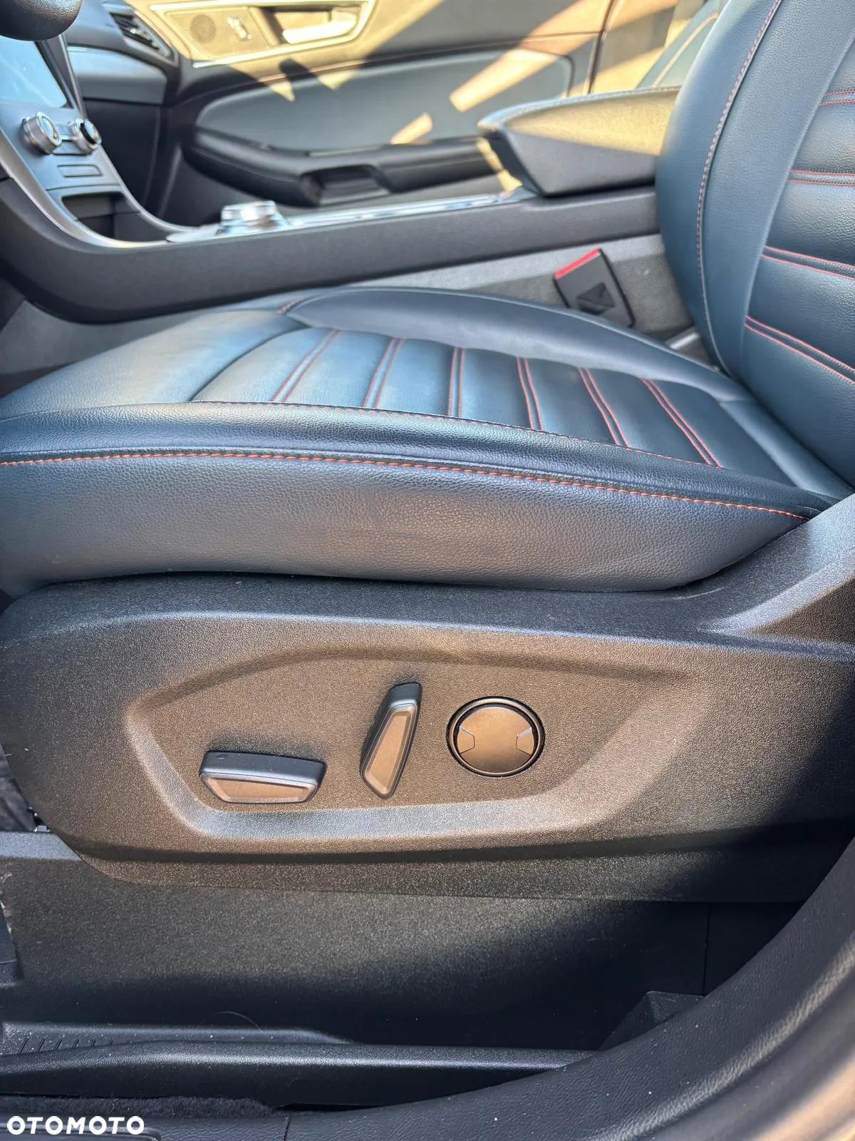 Ford Edge - 18