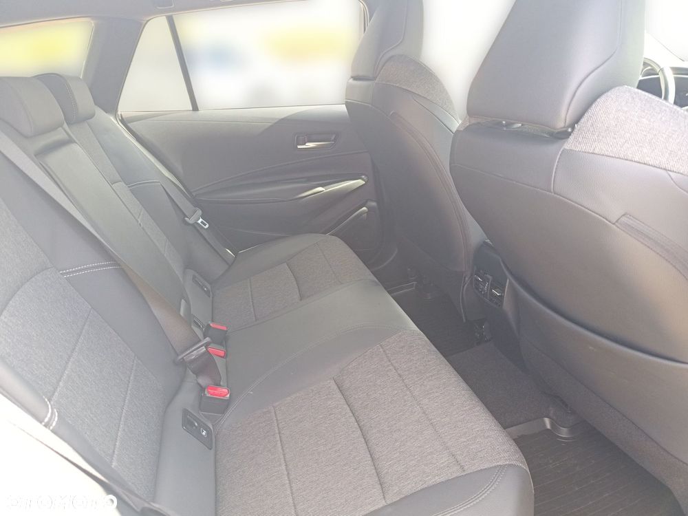 Toyota Corolla 1.8 Hybrid Style - 11