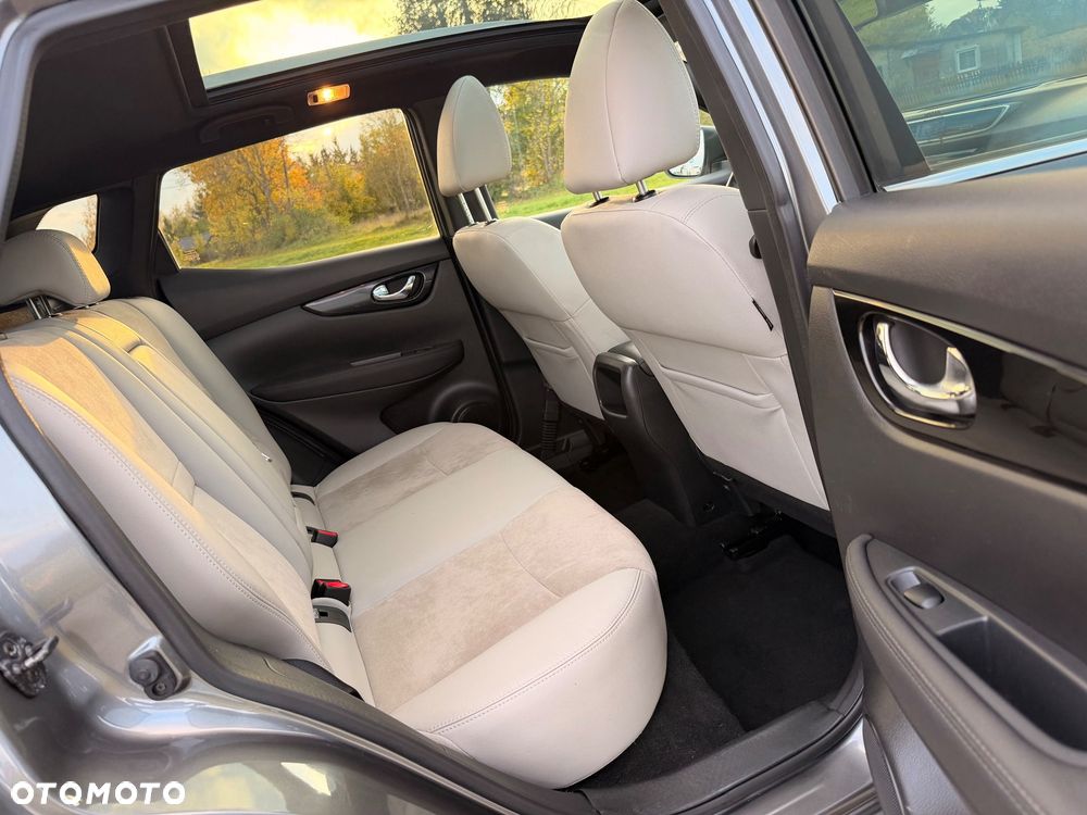 Nissan Qashqai 1.6 DCi Tekna+ - 29