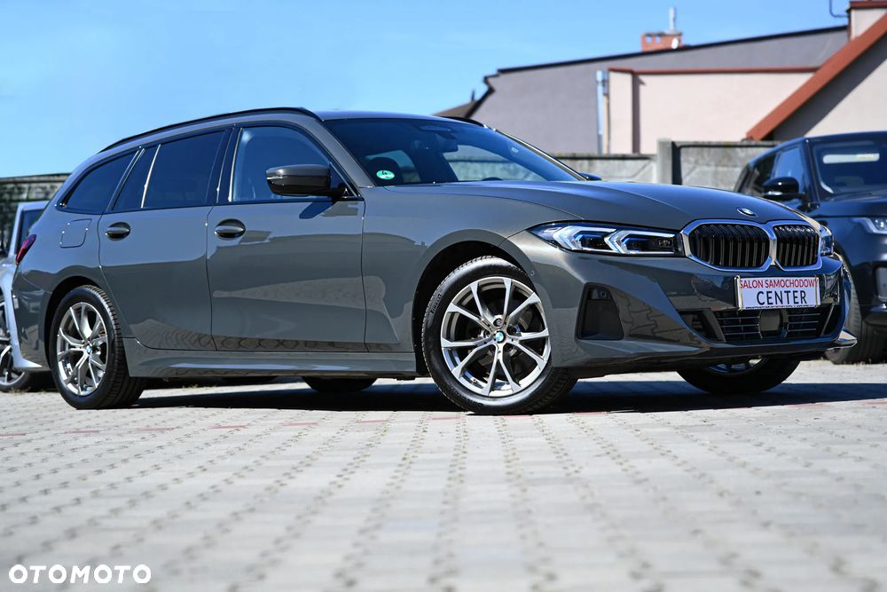 BMW Seria 3 320d xDrive mHEV sport - 39