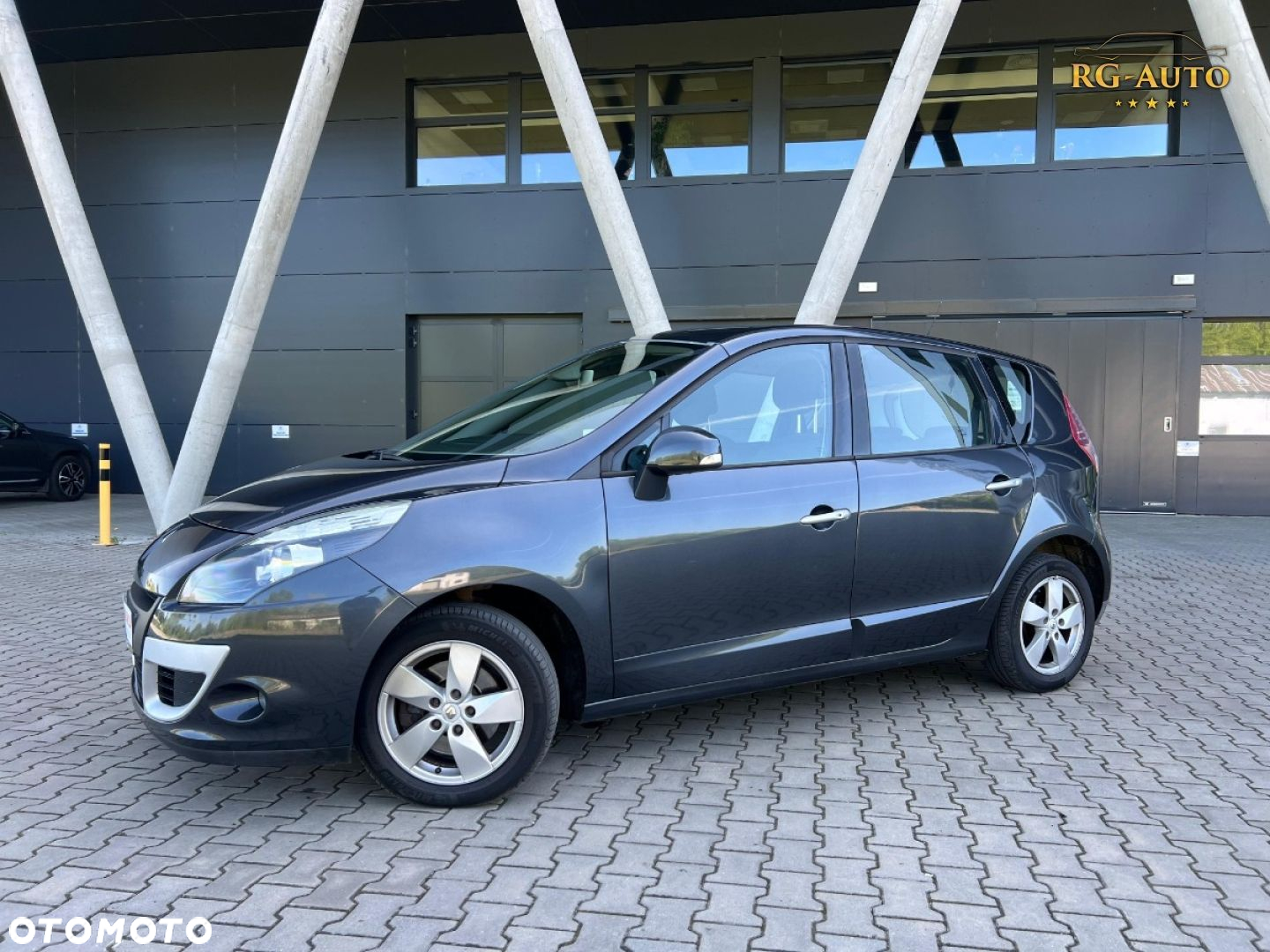 Renault Scenic - 13