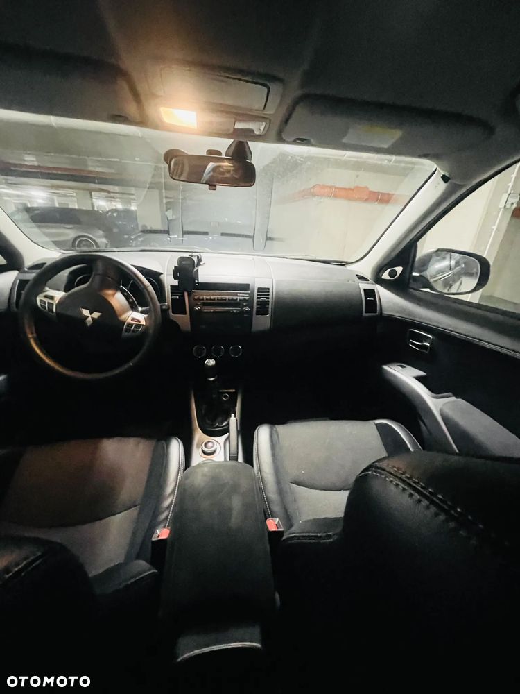Mitsubishi Outlander 2.2 DID Intense EU5 - 6